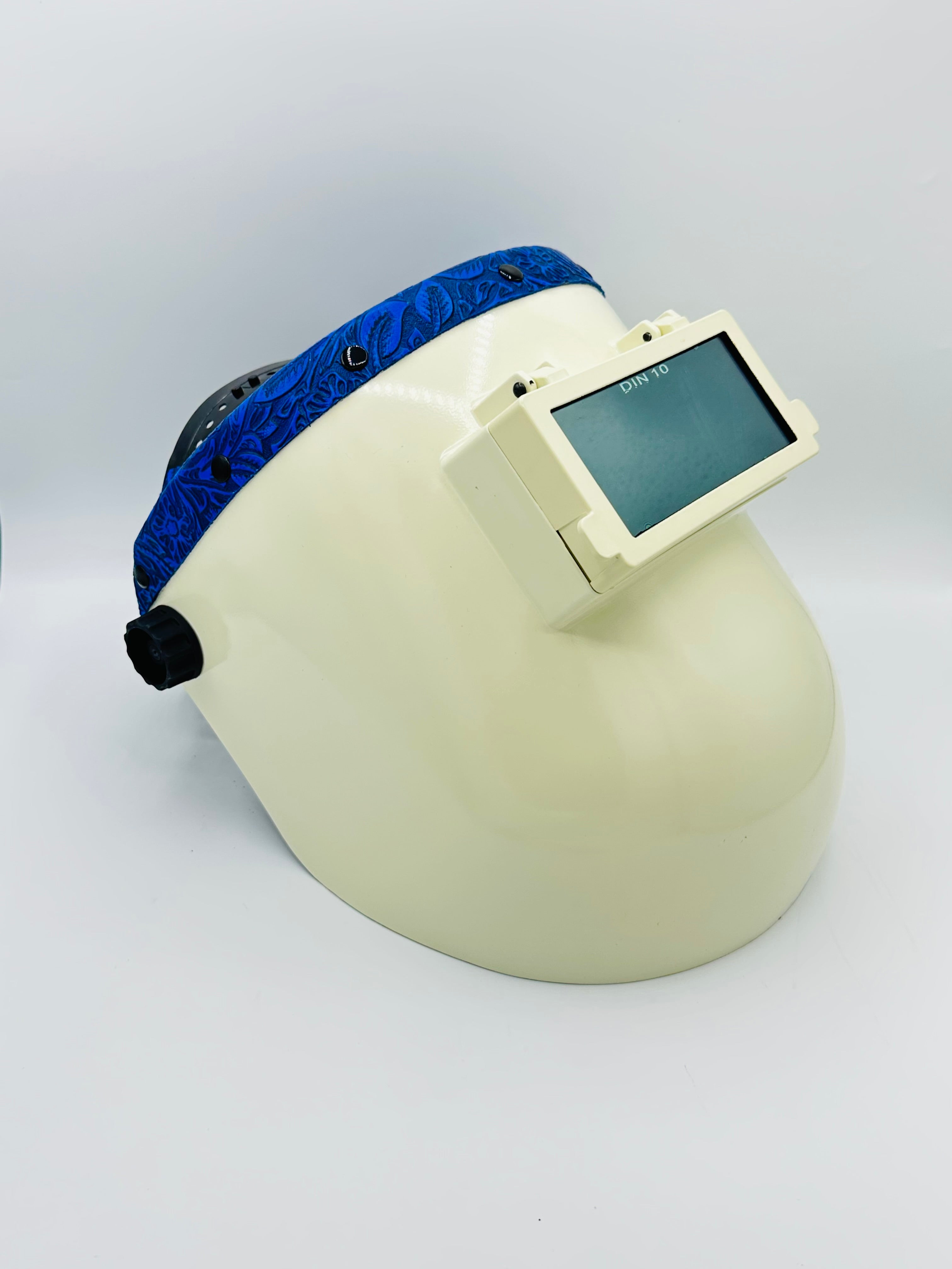 White Pipeliner Blue Floral