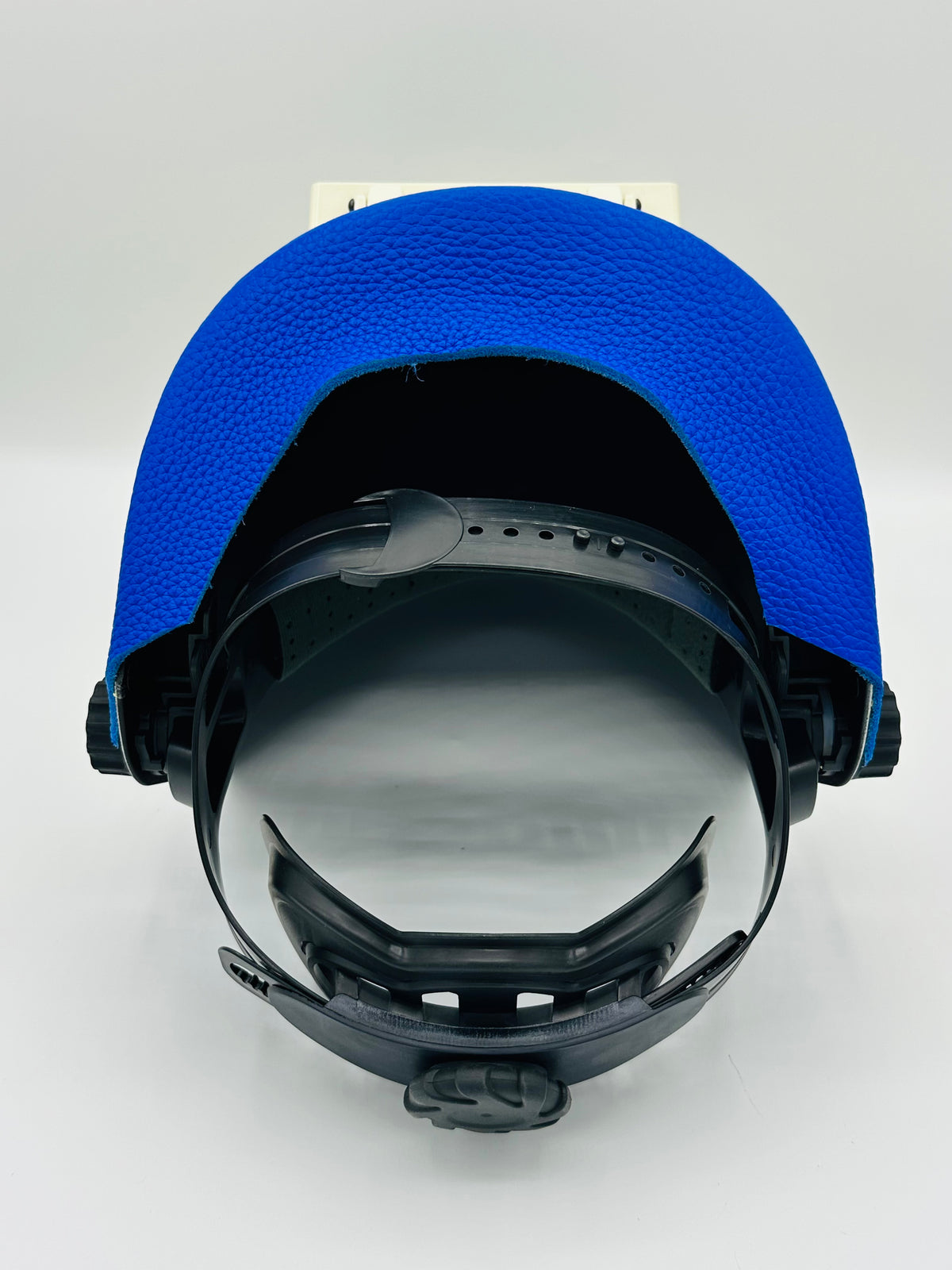 White Pipeliner Blue Leather