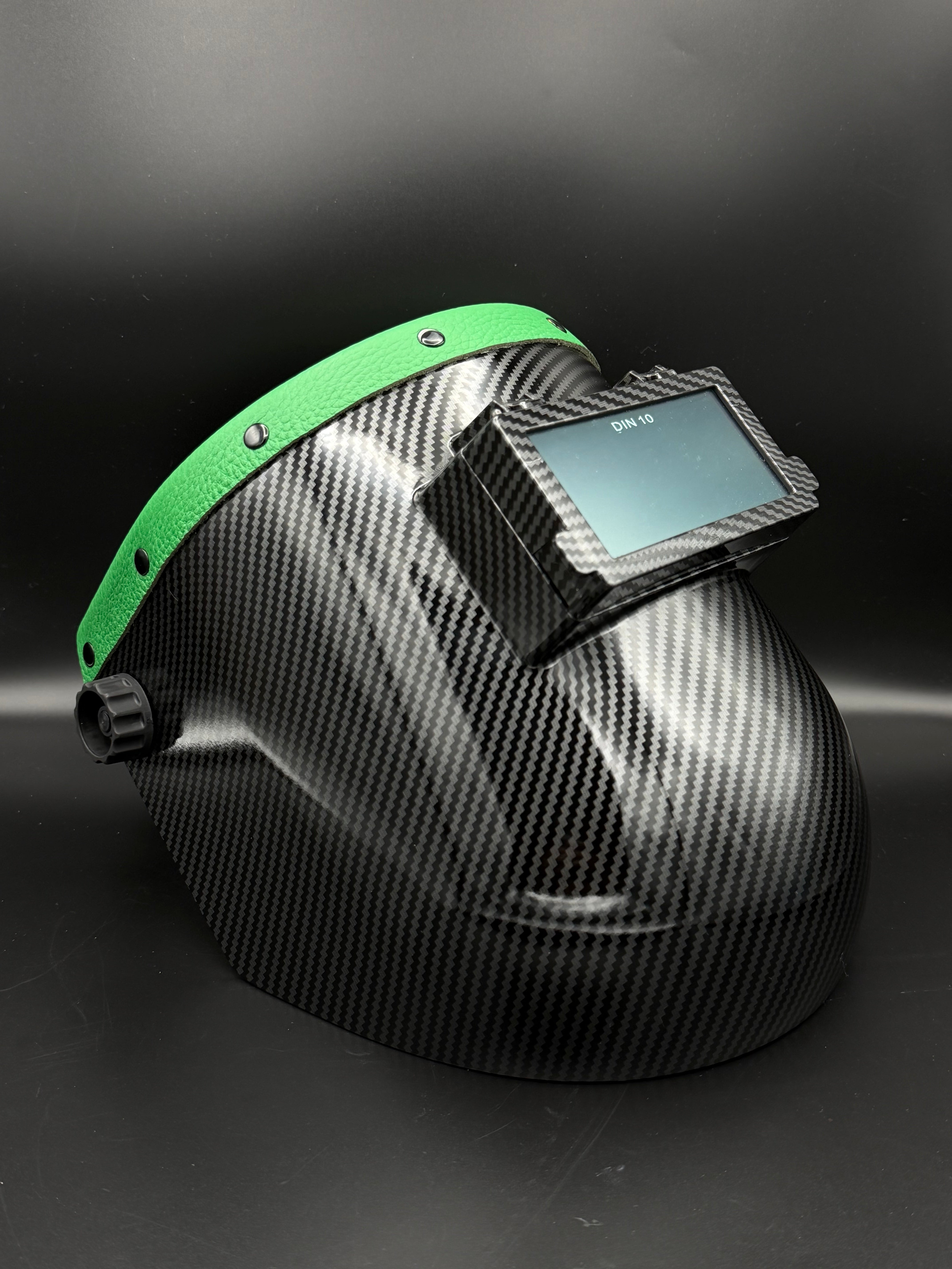 Carbon Fiber Pattern Pipeliner Green Leather