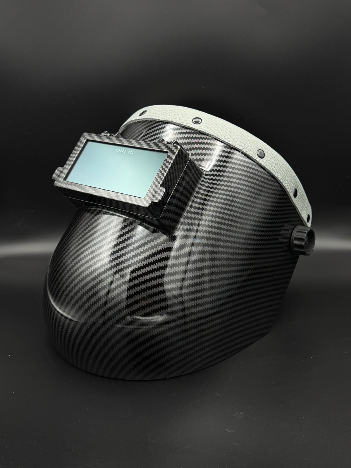 Carbon Fiber Pattern Pipeliner Grey Leather