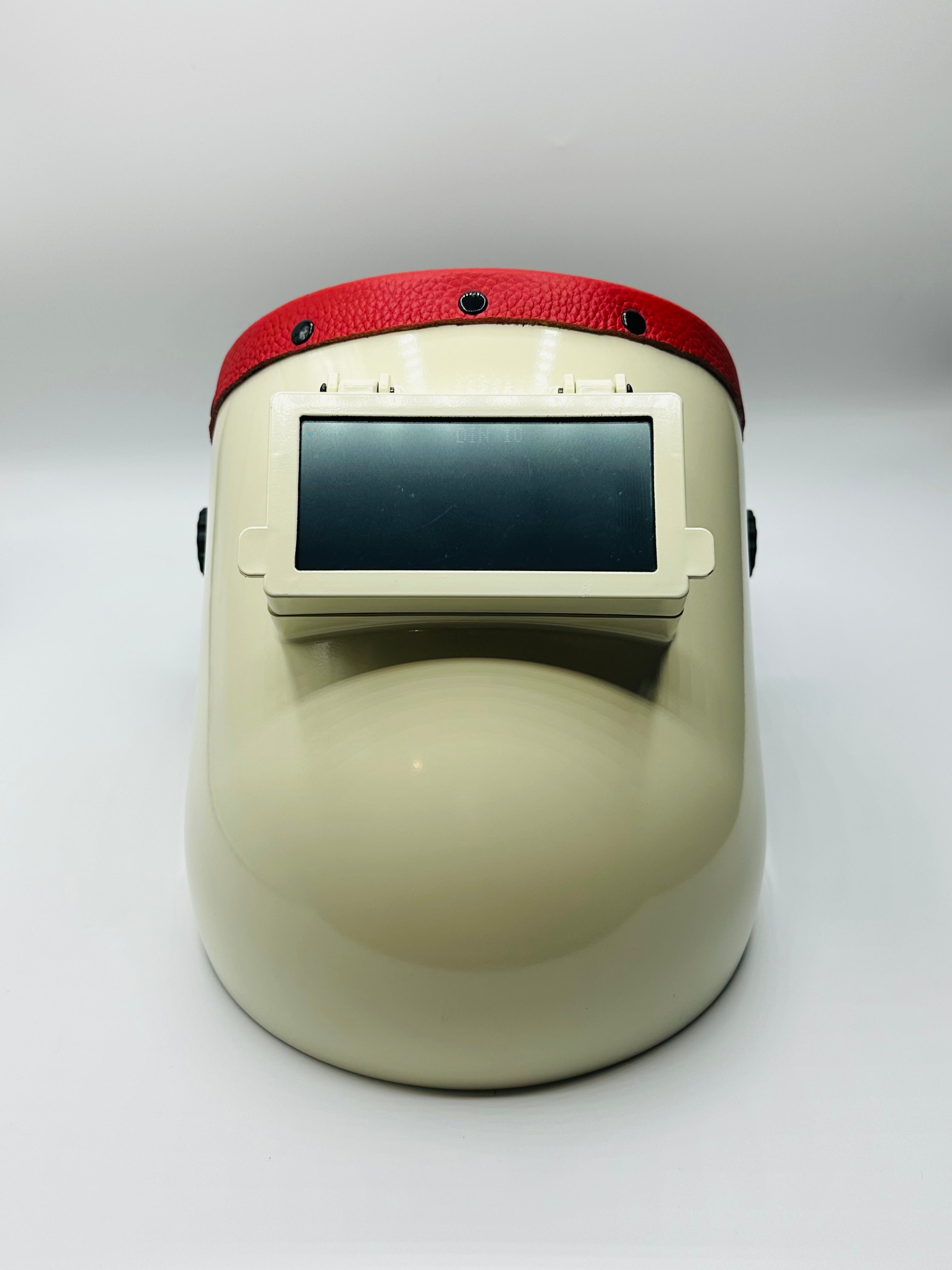 White Pipeliner Red Leather