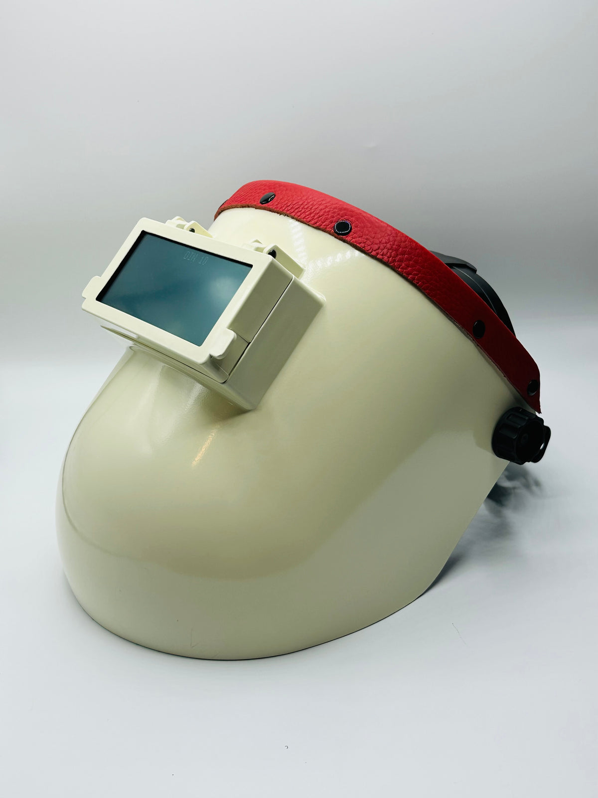 White Pipeliner Red Leather