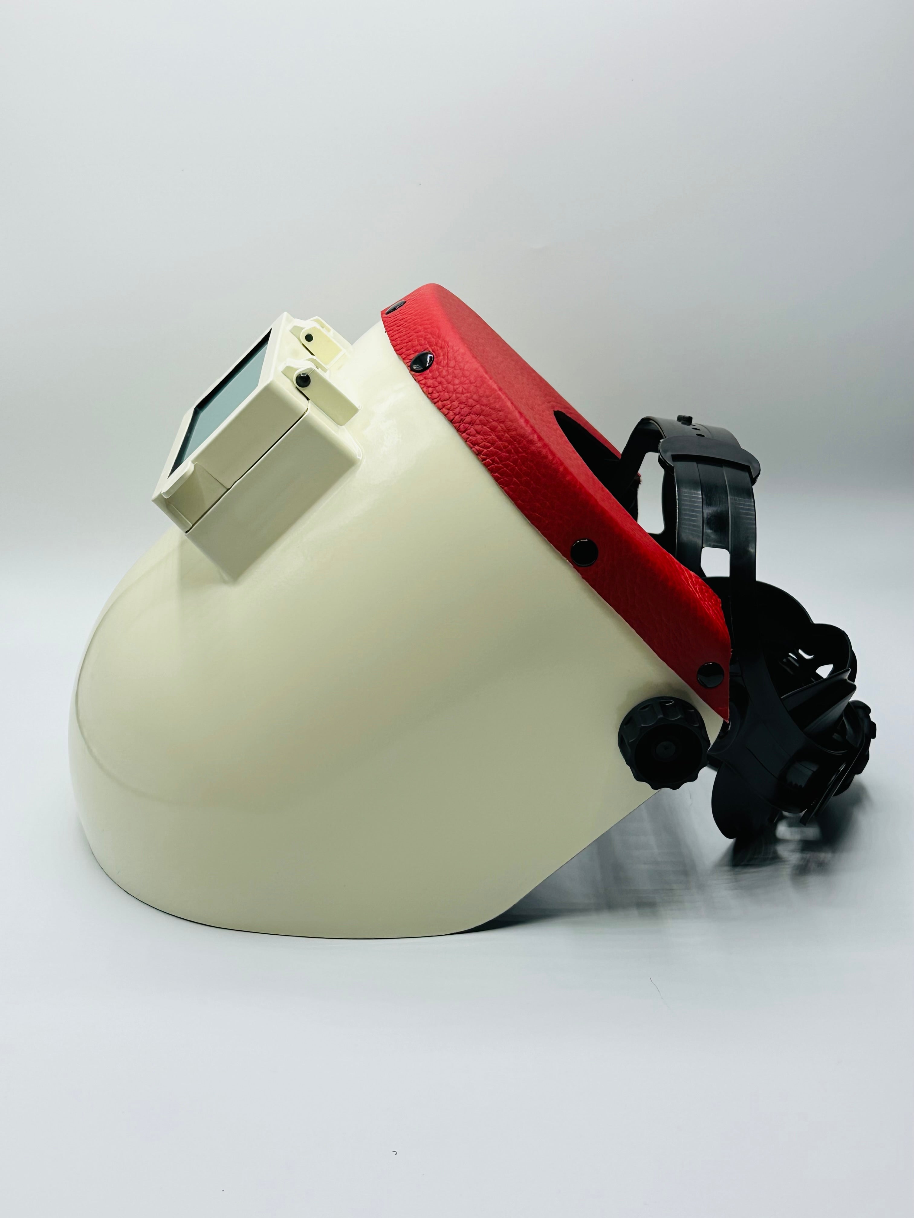 White Pipeliner Red Leather