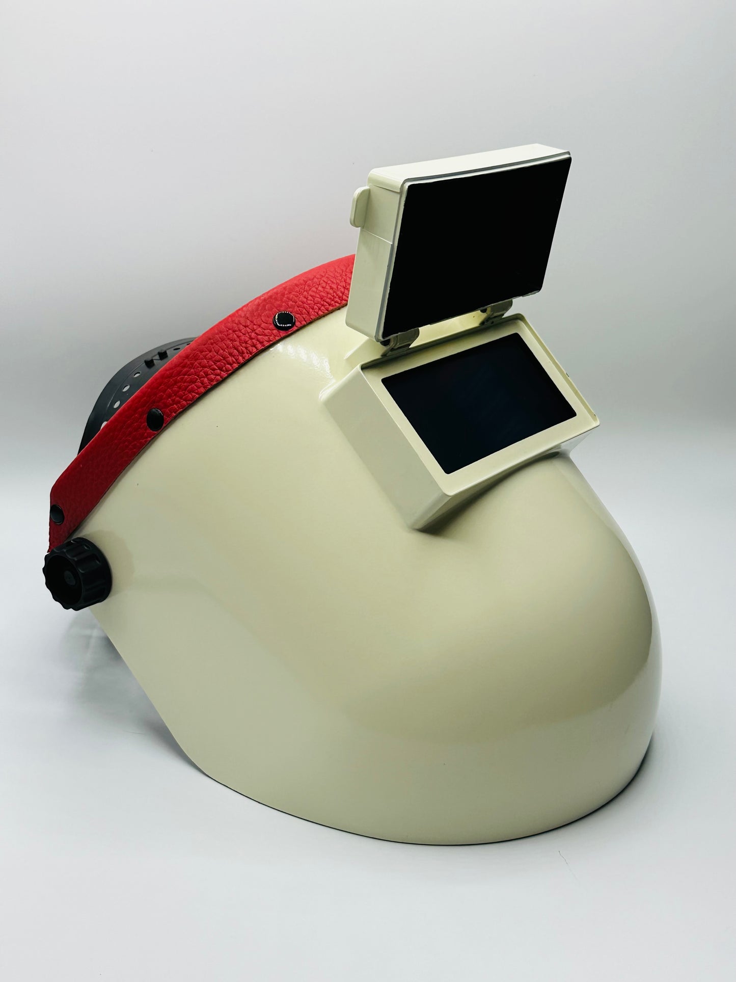 White Pipeliner Red Leather