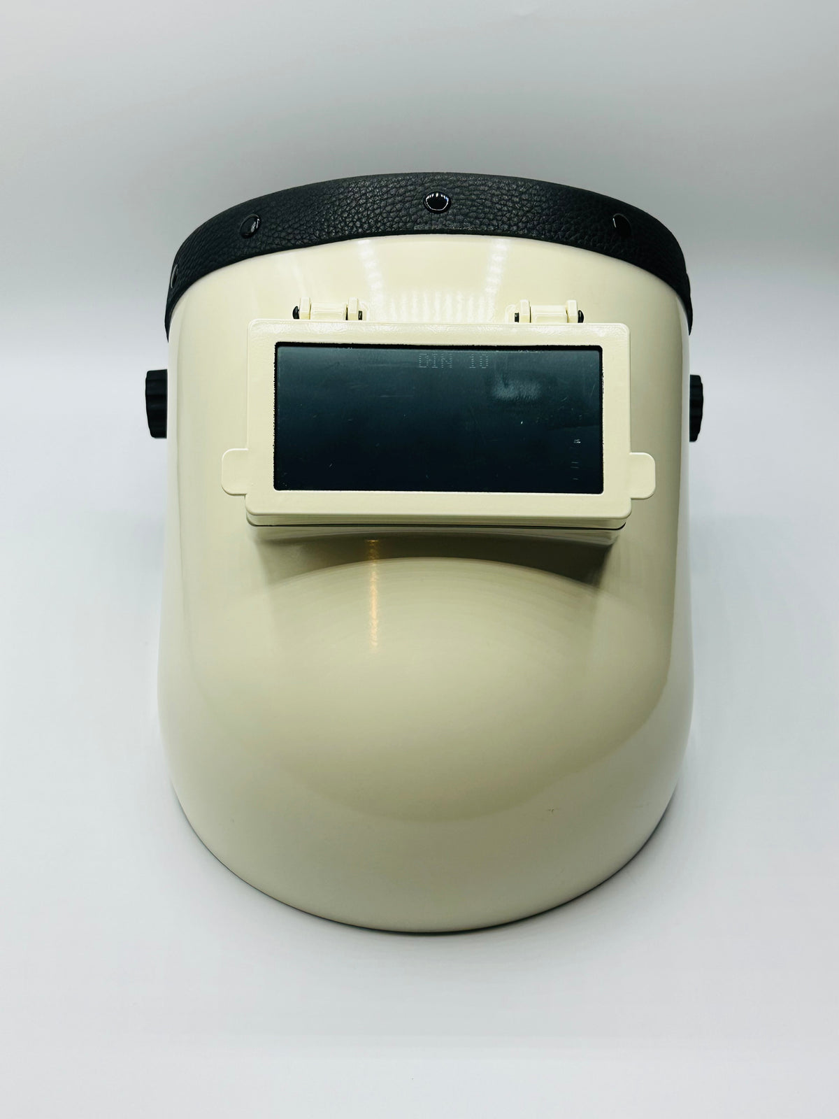 White Pipeliner Black Leather