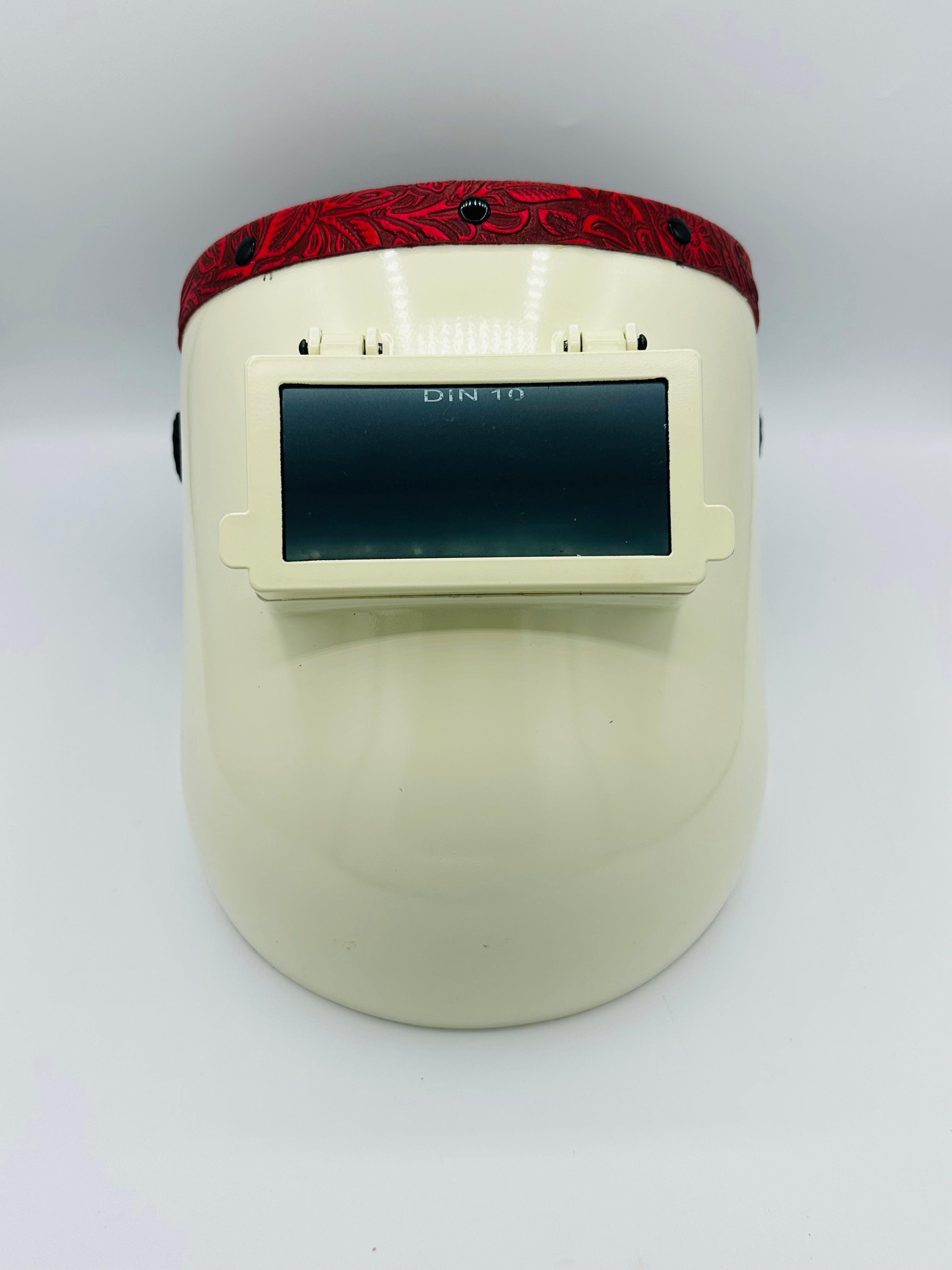 White Pipeliner Red Floral