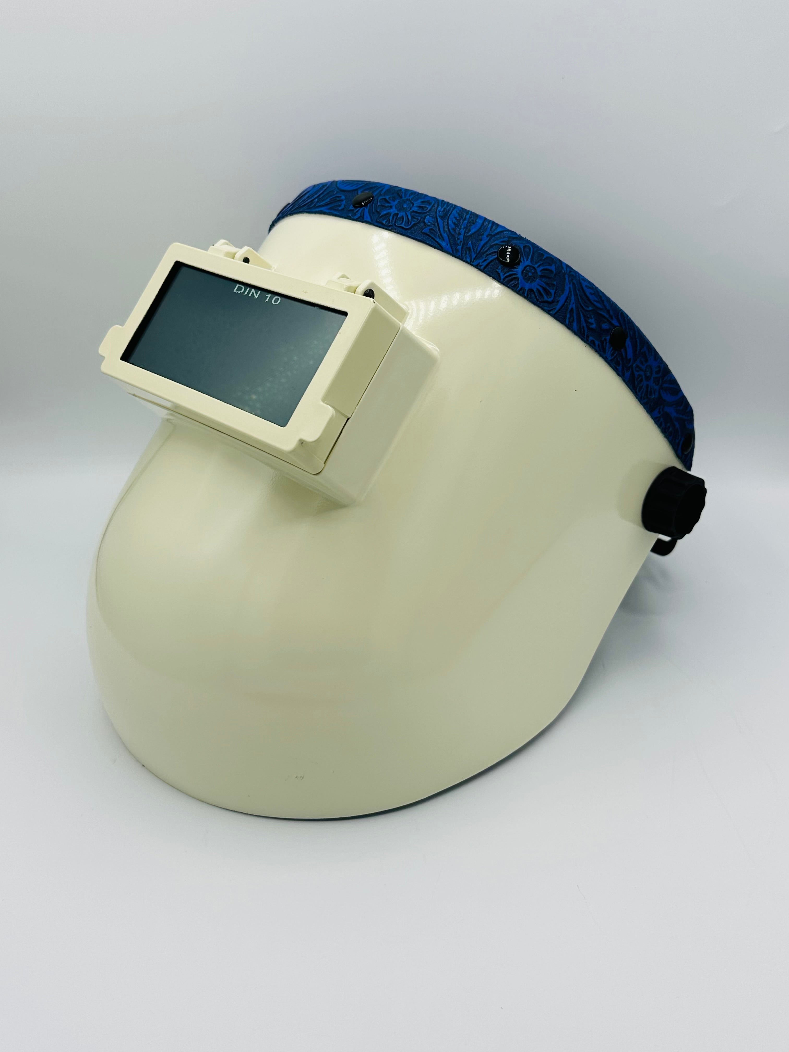 White Pipeliner Blue Floral