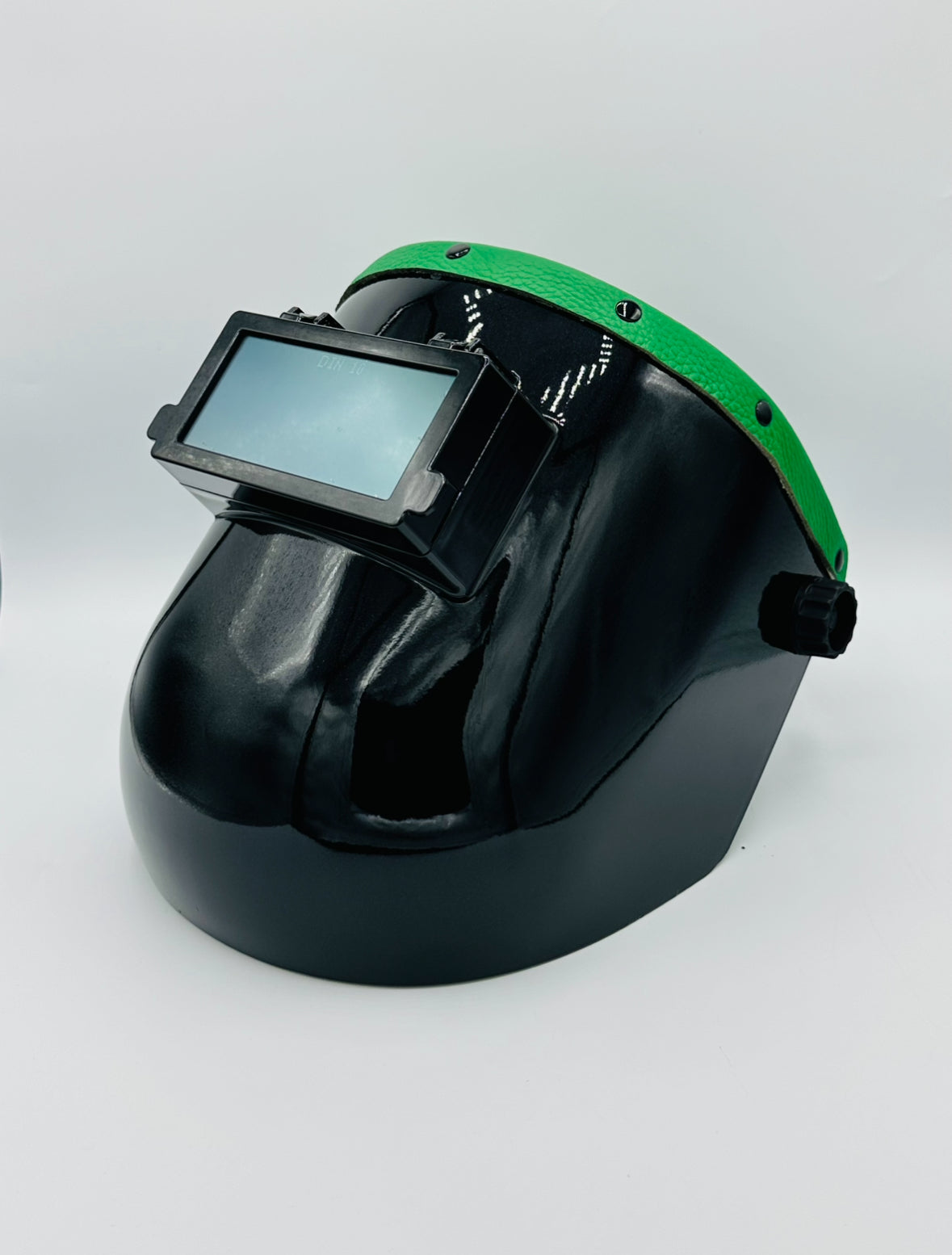 Black Pipeliner Green Leather