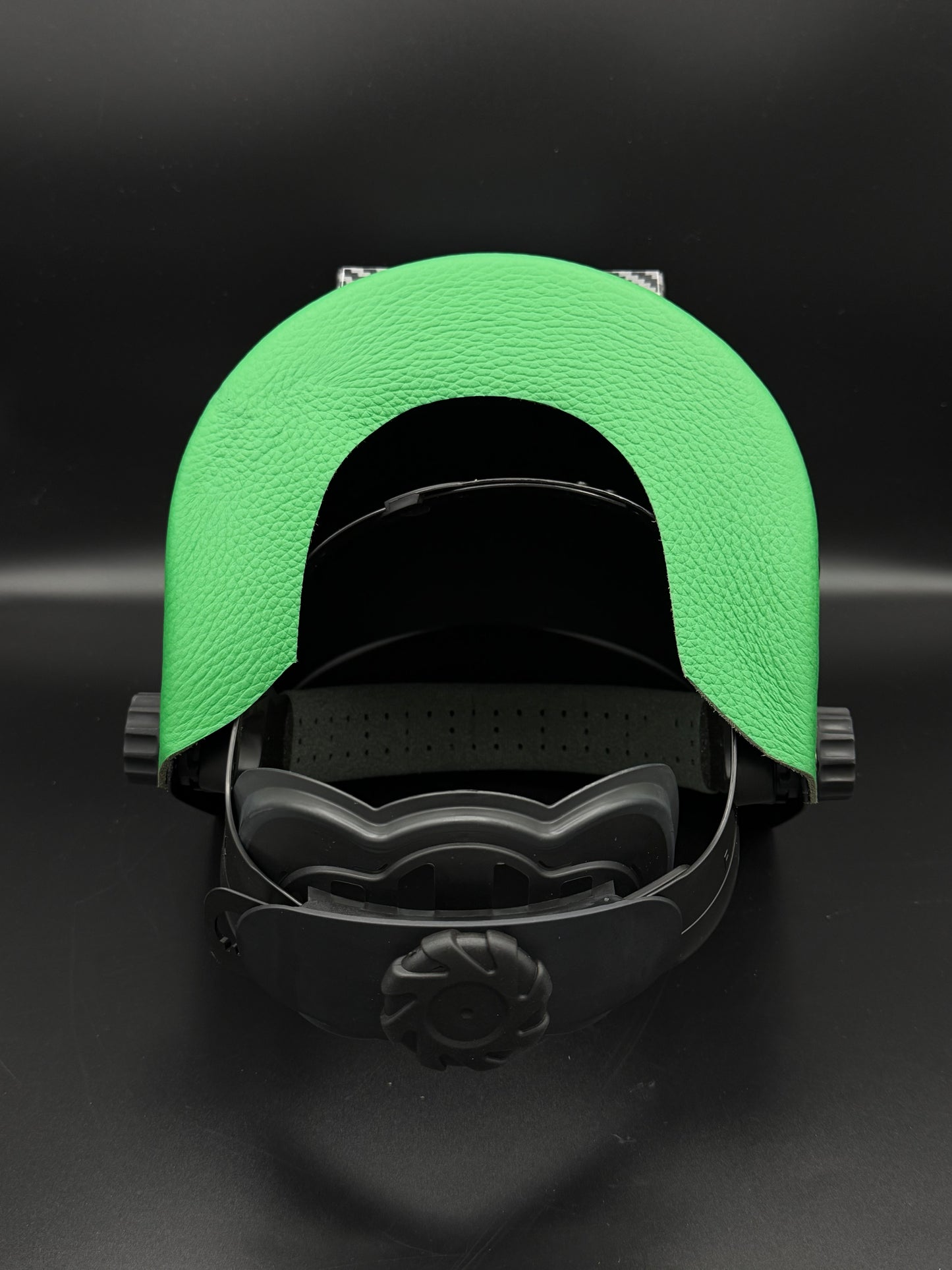 Carbon Fiber Pattern Pipeliner Green Leather